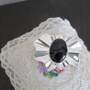 BLACK ONYX & STERLING SILVER PIN/BROOCH